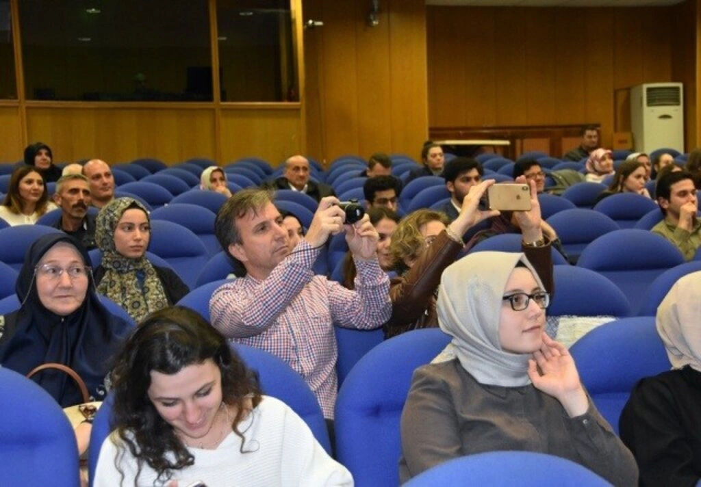 Genç Diş Hekimi Adayları Beyaz Önlüklerini Giydi