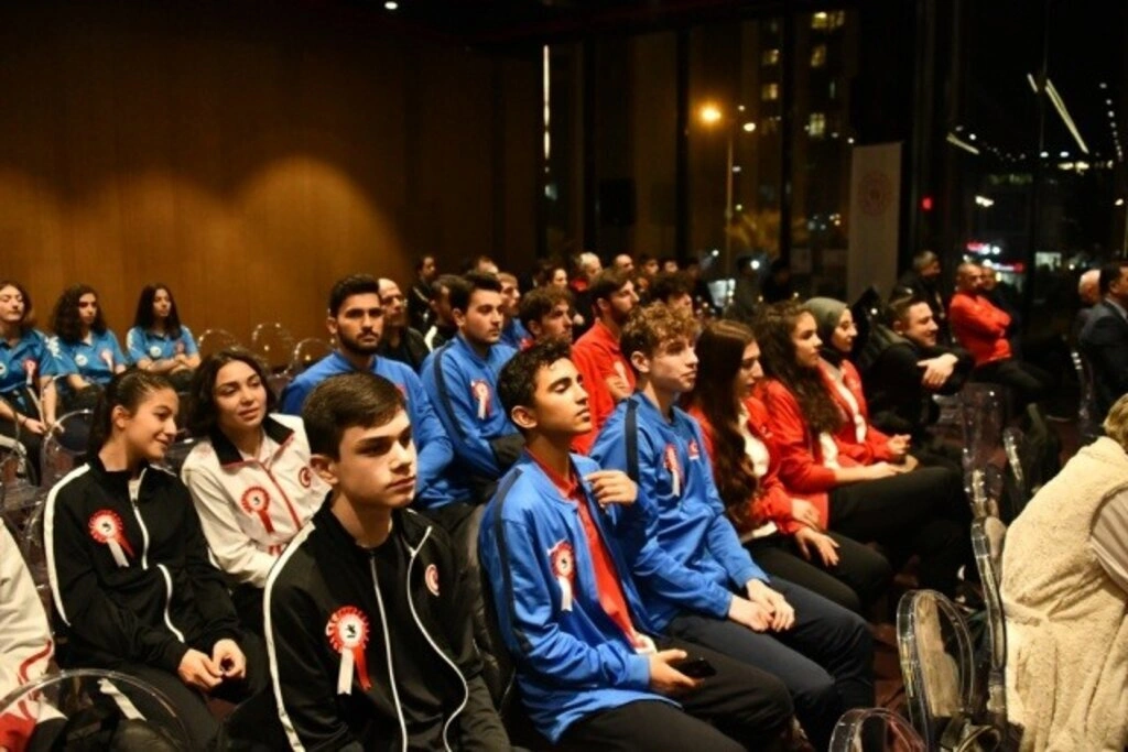 Samsun'da ASKF'den sporculara ödül