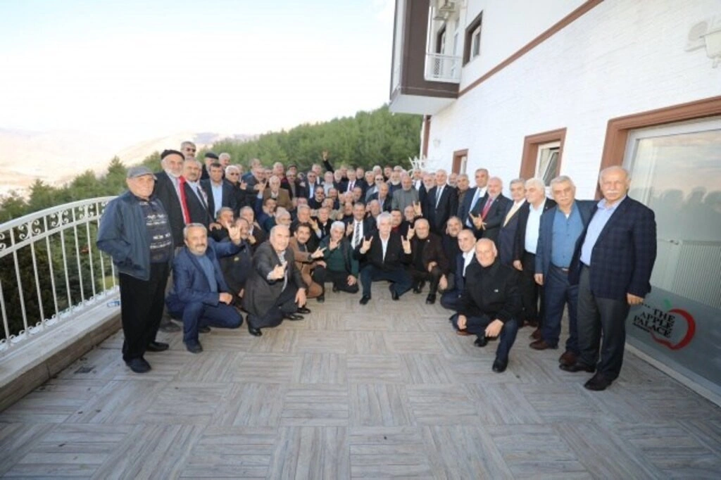 Taş Medreseli Ülkücüler Amasya'da biraraya geldi