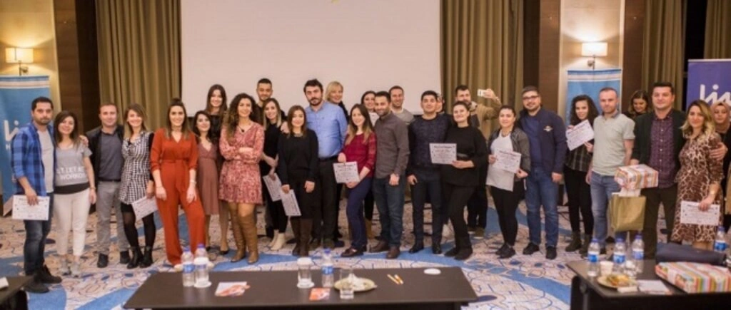 Liv Anne Baba Atölyesi ebeveynlere sertifikalarını verdi