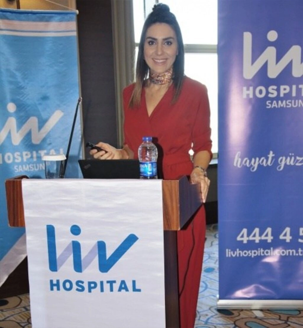 Liv Anne Baba Atölyesi ebeveynlere sertifikalarını verdi
