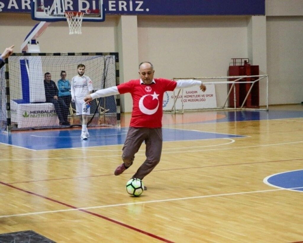 Samsun protokolü ile engelliler çeşitli branşlarda turnuva yaptılar
