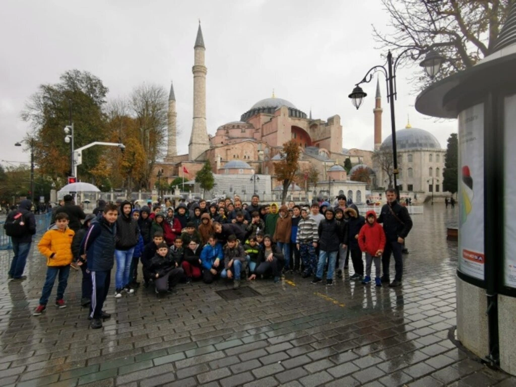 TÜGVA'lı gençlerden Ecdada Vefa ziyareti