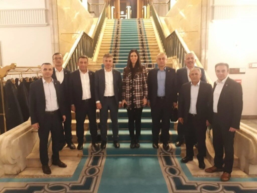 Memur Sen Samsun Gazi Meclis’te