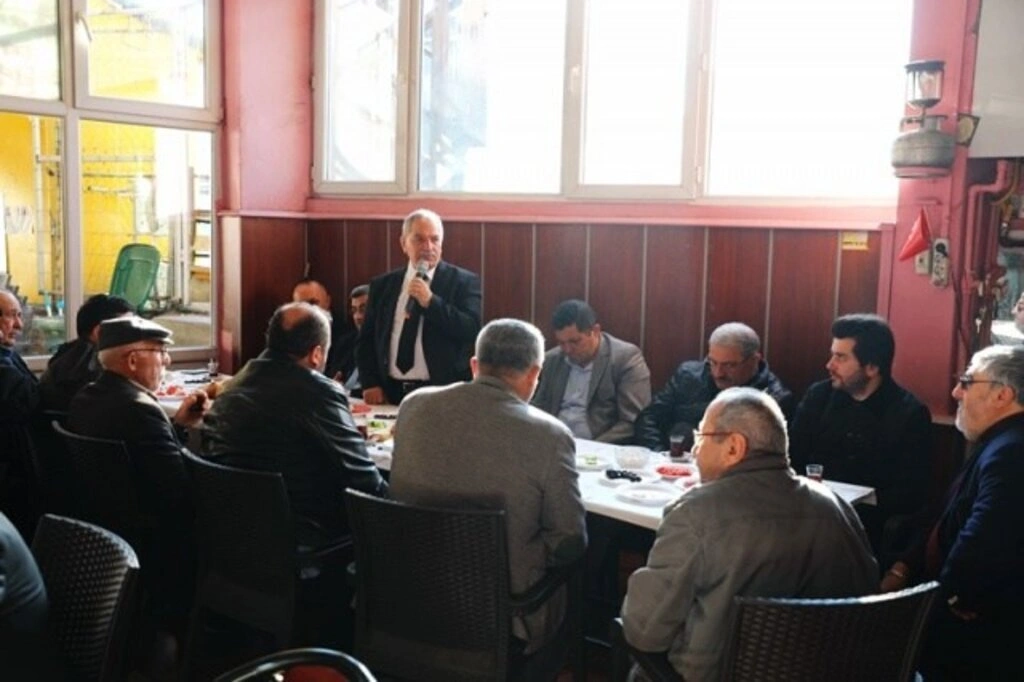 Hastanebaşı Mahallesi'nde 'Hizmet için İlkadım' toplantısı