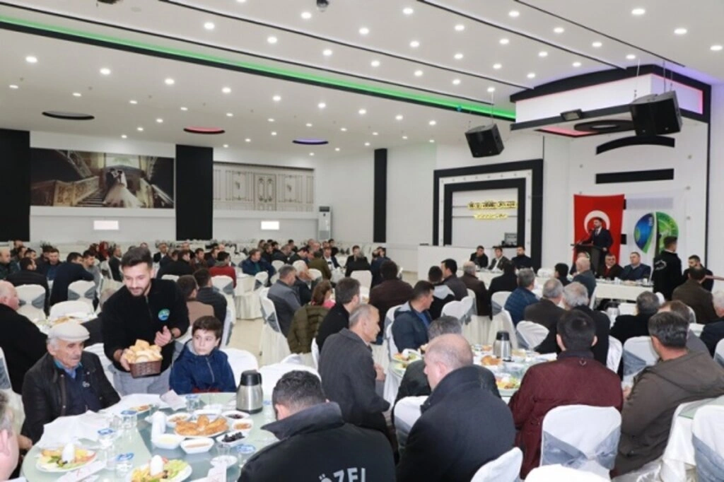 Ayvacık'ta İlçe esnafları ile istişare toplantısı