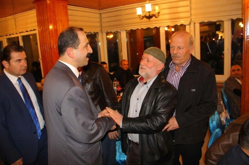 AK Parti Samsun İl Başkan Adayı Muharrem Göksel'in delegelere vermiş olduğu yemek programı