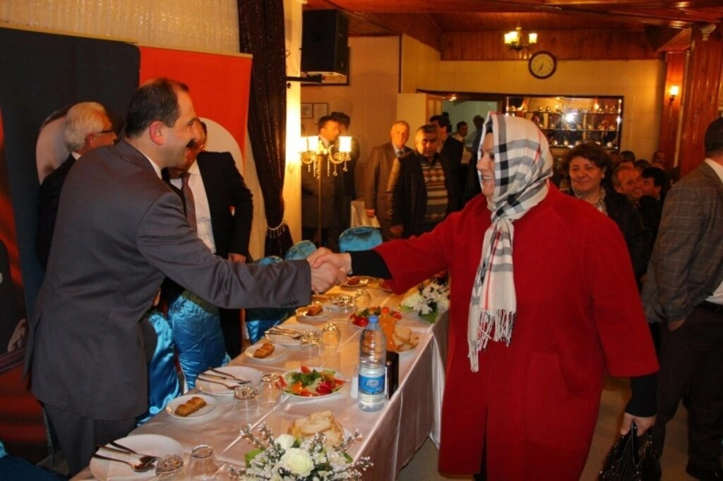 AK Parti Samsun İl Başkan Adayı Muharrem Göksel'in delegelere vermiş olduğu yemek programı