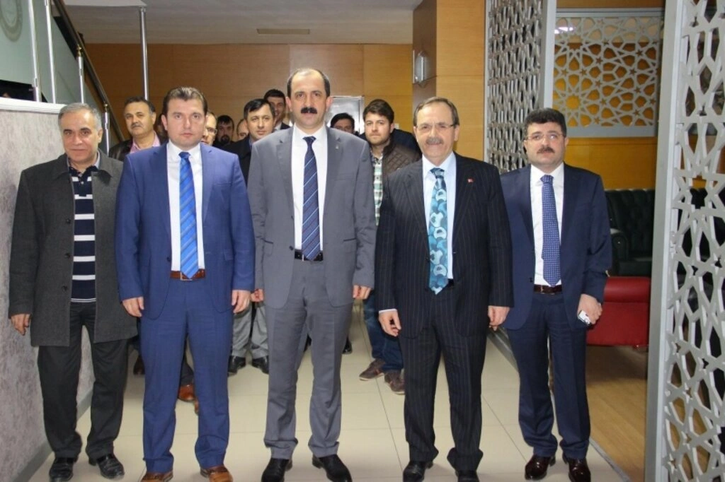 AK Parti Samsun İl Başkan Adayı Muharrem Göksel'in delegelere vermiş olduğu yemek programı