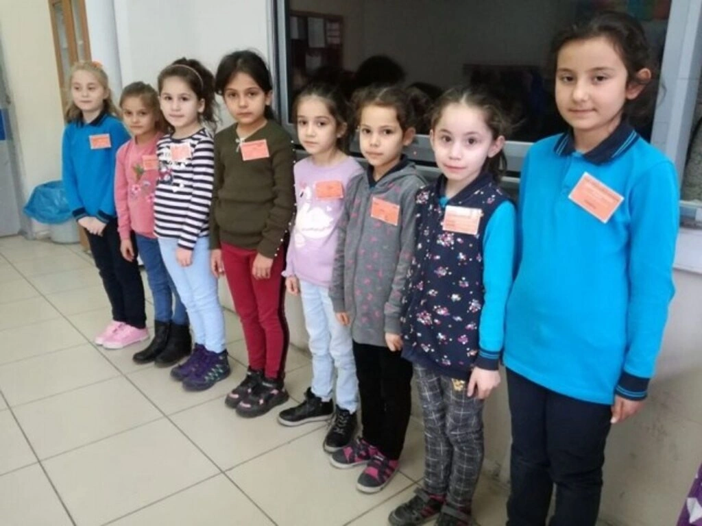 Ayvacık İlk ve Ortaokulu'ndan Türkçe Yakamdan Düşmüyor etkinliği