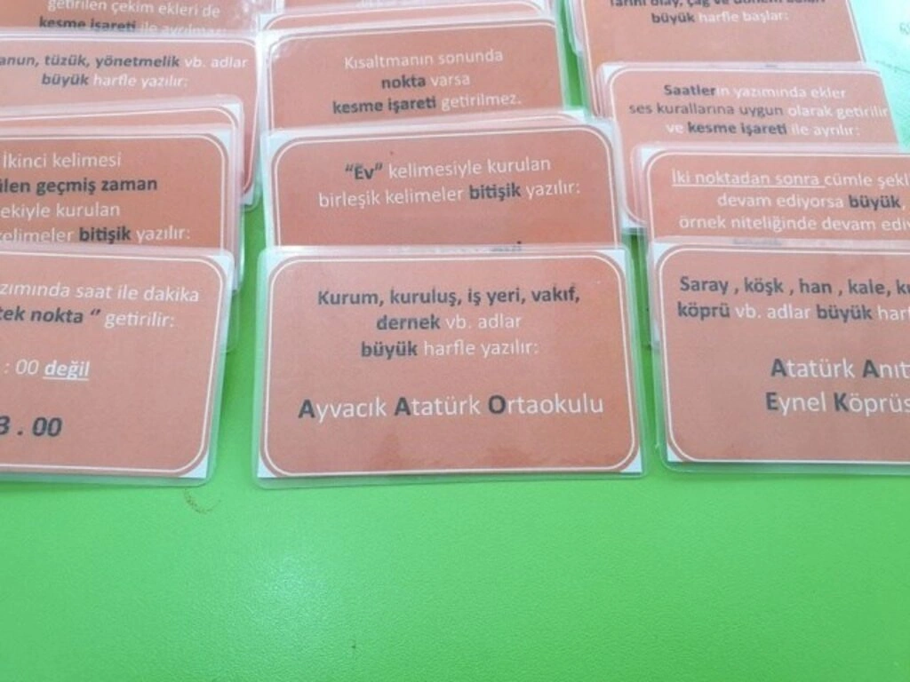 Ayvacık İlk ve Ortaokulu'ndan Türkçe Yakamdan Düşmüyor etkinliği