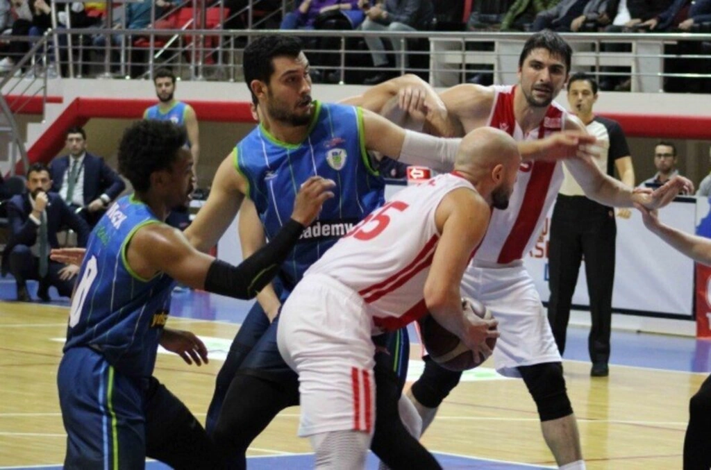 Samsunspor Basket Balıkesir'e mağlup