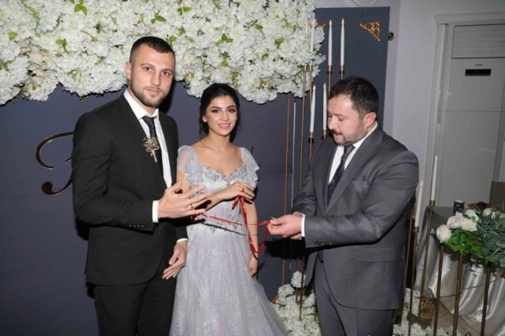 Ercan Yazıcı Harika Ergan ile nişanlandı