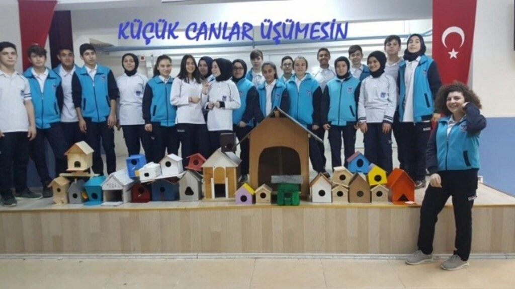 ibn-i Sina Lisesinden örnek Davranış