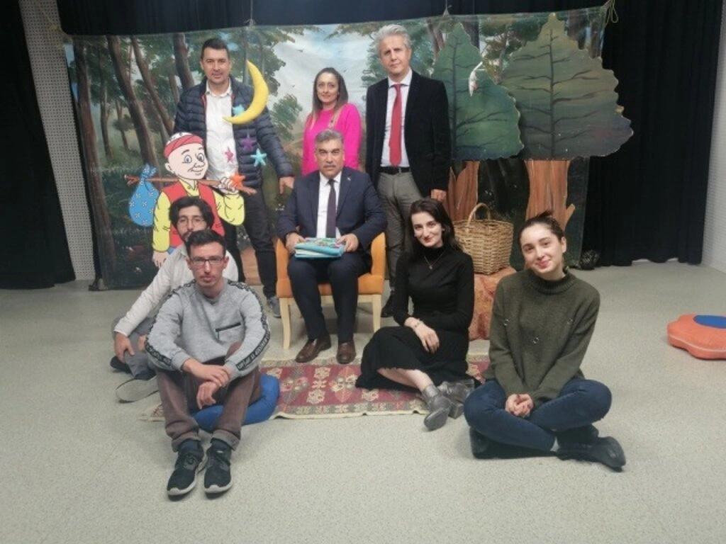 Size Bir Masalımız Var Çocuklar