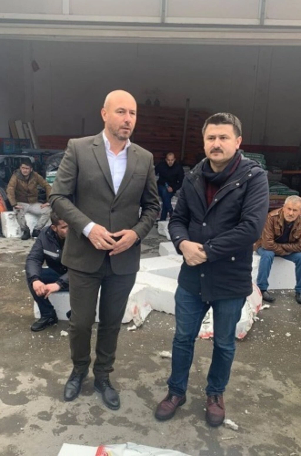 Tekkeköy Belediye Başkanı Hasan Togar yangın yerinde