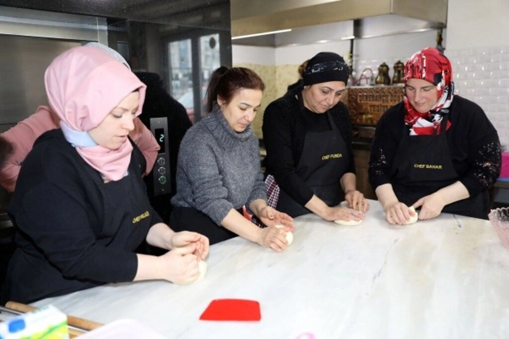 İlkadım Aşçılık Kursları Meslek Edindiriyor