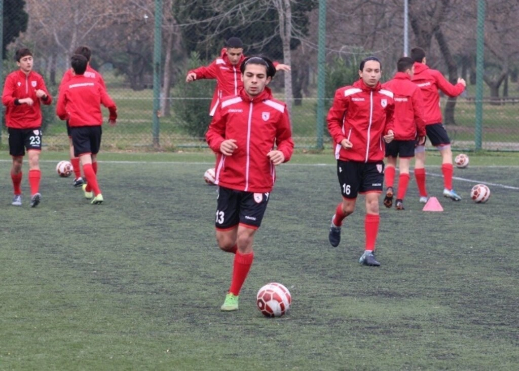 Genk Antrenörlerinden Toplantı