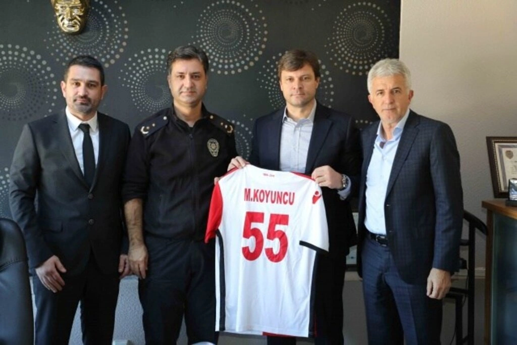 Yılport Samsunspor'dan Emniyet Müdürlüğüne Ziyaret