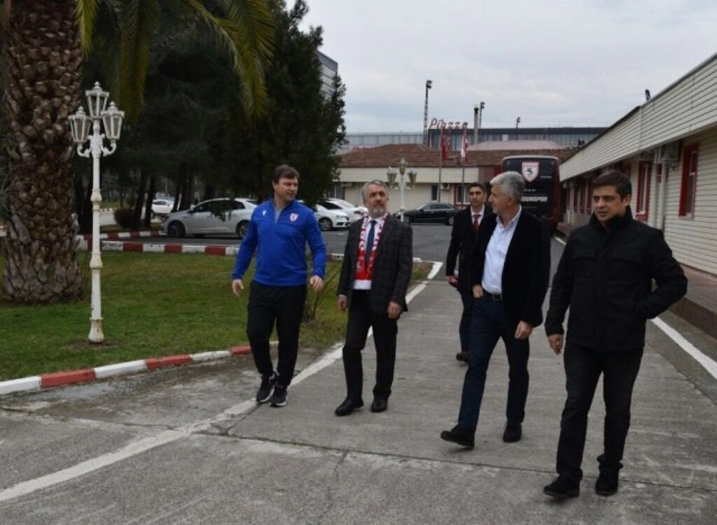 Rektör Bilgiç Samsunspor'u Ziyaret Etti