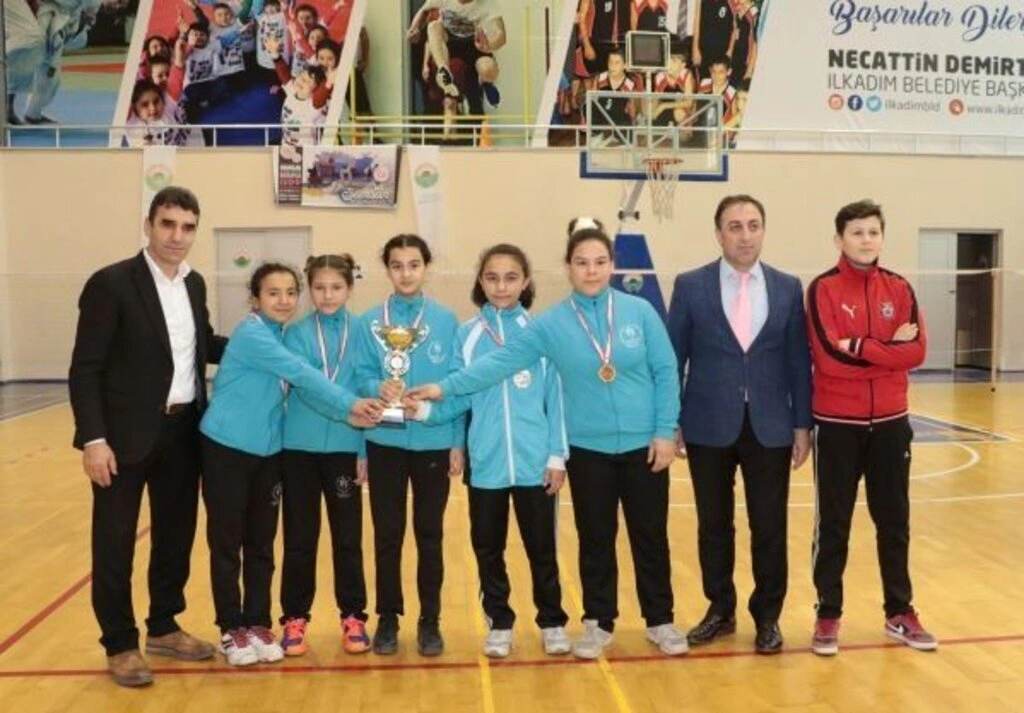 Okullar Arası Badminton Yıldızlar İl Birinciliği Müsabakaları Sona Erdi