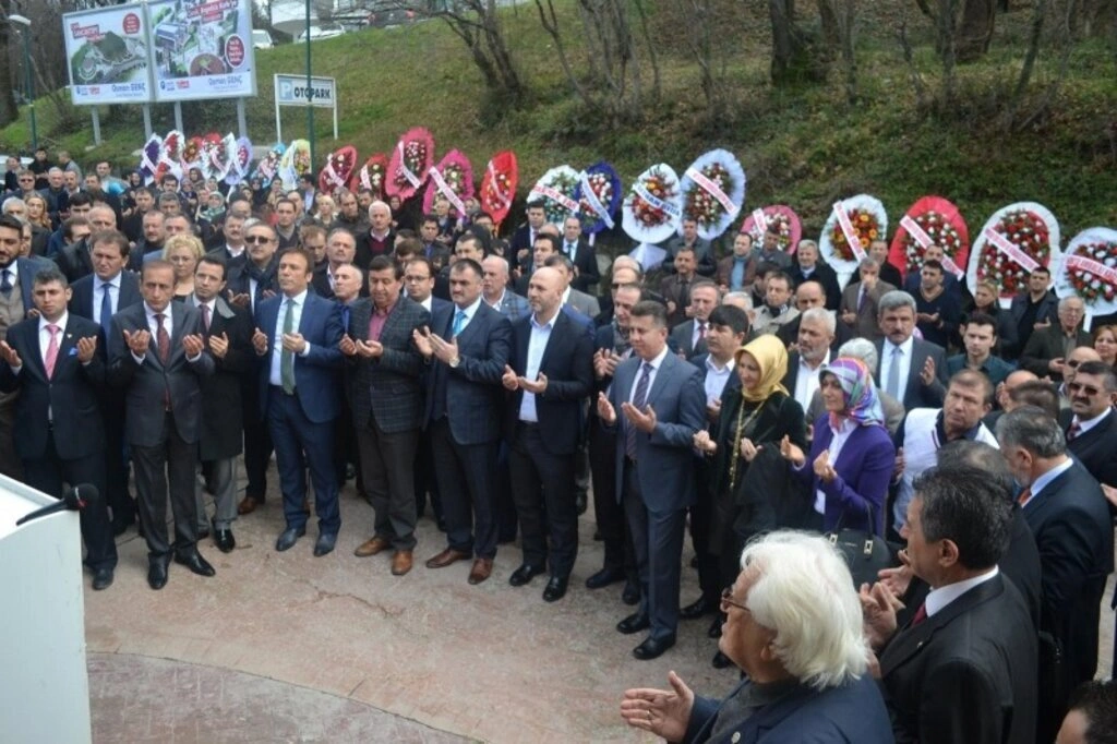 Altın Meşe Park Tesisleri dualarla açıldı