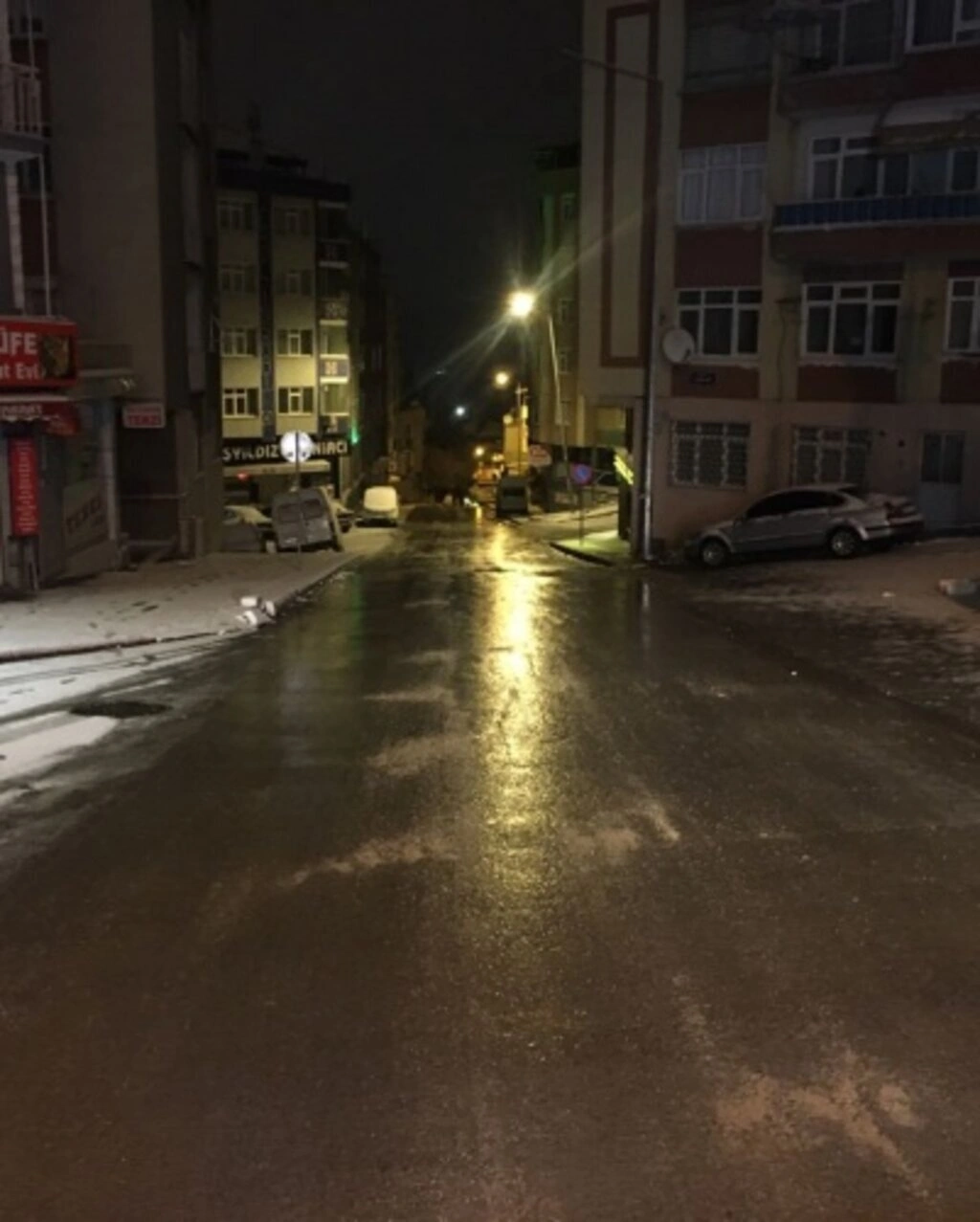 Canik'te yollara tuzlama yapıldı