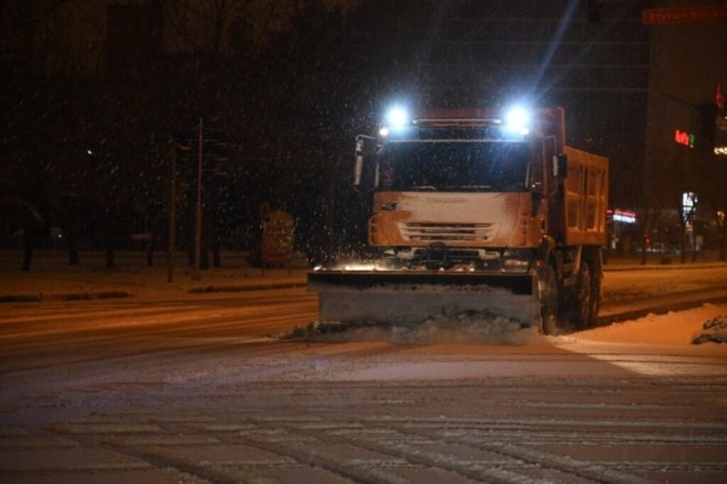 Samsun Büyükşehir’den Kar Seferberliği