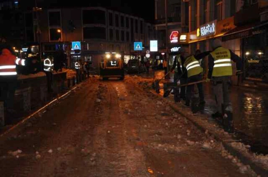 Terme'nin Güzel İnsanlarından Karla Mücadele Çalışmalarına Takdir