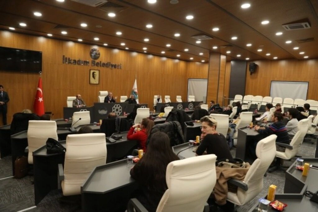 Başkan Demirtaş Yabancı Öğrencilere İlkadım'ı Anlattı
