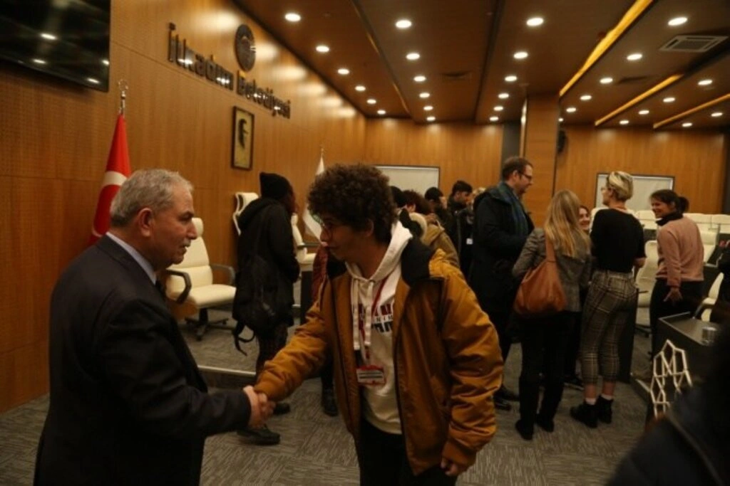 Başkan Demirtaş Yabancı Öğrencilere İlkadım'ı Anlattı